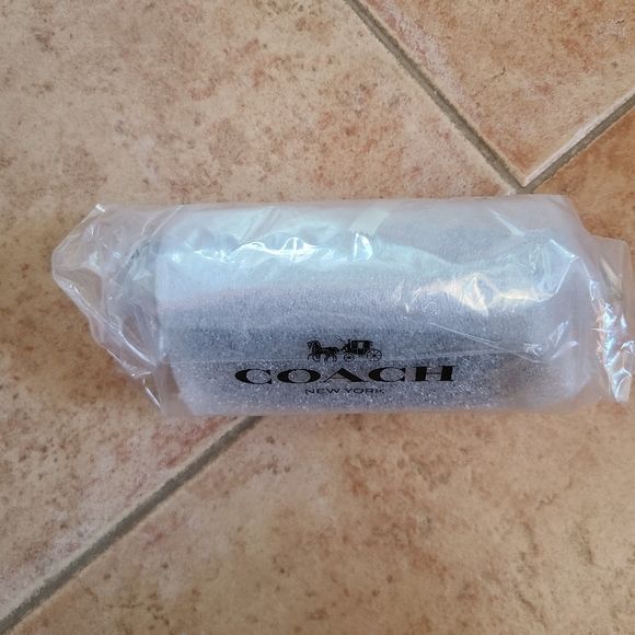 👀50% OFF 👀⛳️ NWT‼️ Coach brand 6-piece Golf Set in Case - Picture 6 of 7